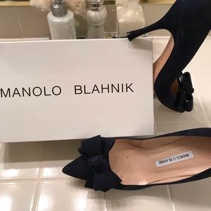 Manolo Blahnik suede pumps